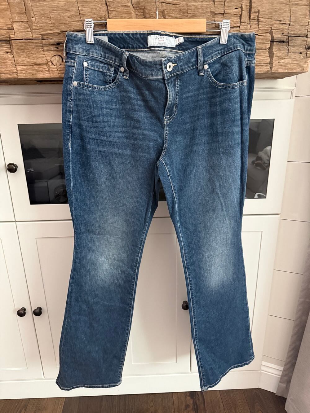 Torrid Slim Boot Jeans Medium Wash Plus Size 14R Bootcut Stretch Denim